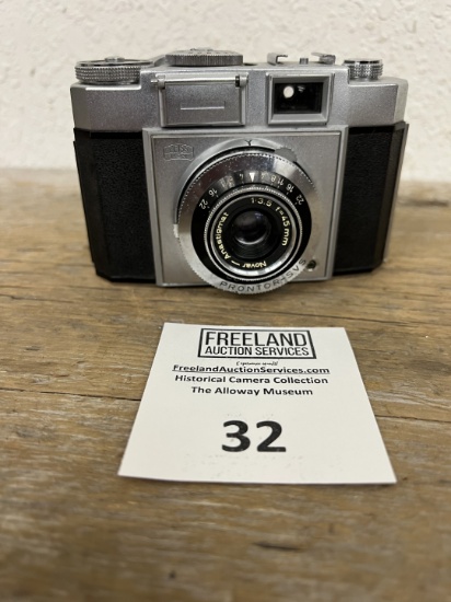 Carl Zeiss Ikon 1960s camera Prontor-SVS