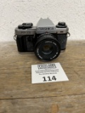 Yashica FX-70 Quarta mid century camera