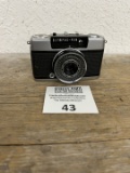 Olympus-Pen EES-2 vintage camera