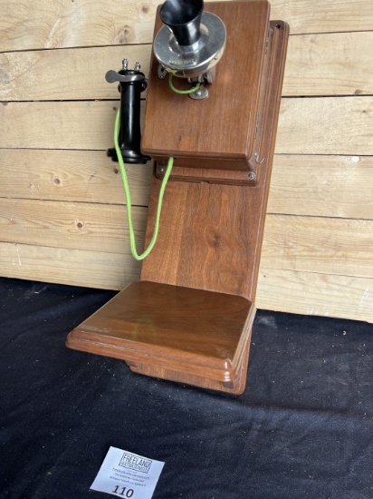 Western Electric Type 132A walnut wall telephone with 7 Digit transmitter