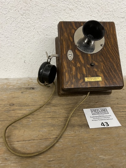 Western Electric model 327AB Oak wall compact telephone