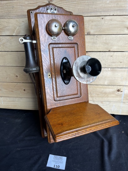 1906 CRESTON Deveau Oak Wall telephone with folding shelf