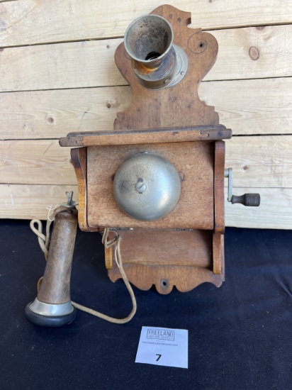 unusual European late 1890s FriedrReiner Mumchen fiddleback style telephone