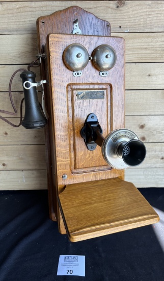Early 1900s OAK WESCO Telephone Company model 45-C wall telephone