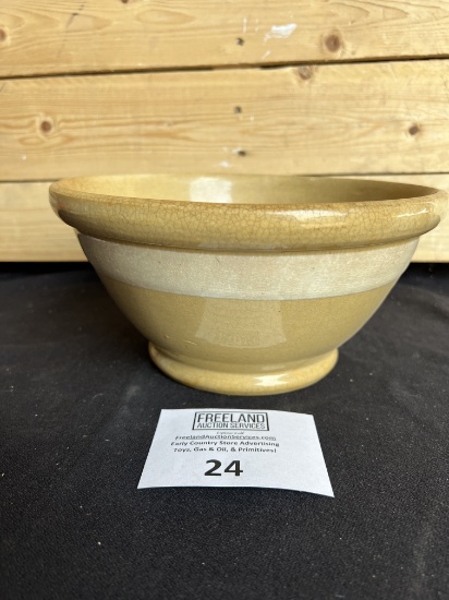 Antique Yellow primitive bowl measuring 4.5" by 8"