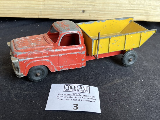 1950s Hubley Red/Yellow dump truck #470-58