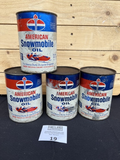4 Standard Oil American Snowmobile 1 quart Oil Cans