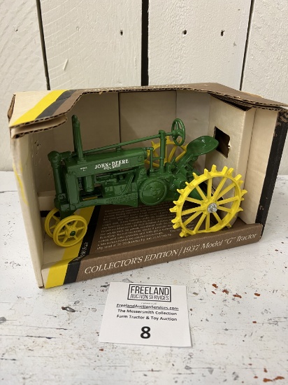 Collector's Edition 1937 Model "G" Tractor ERTL 1/16th scale in original package