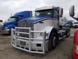 2010 KENWORTH T-800 AeroCab Extended Cab