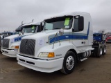 1999 VOLVO VNM 610