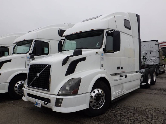 2015 VOLVO VNL 670