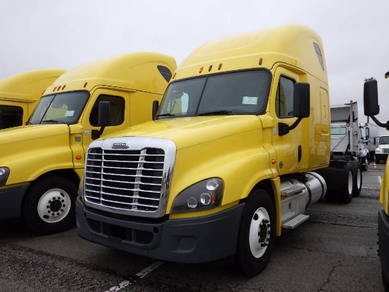 2015 FREIGHTLINER Cascadia125