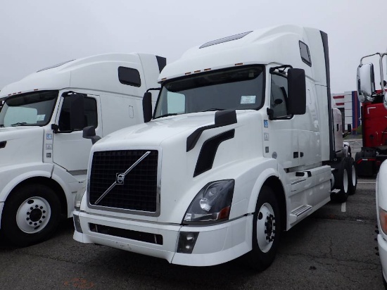 2014 VOLVO VNL 670