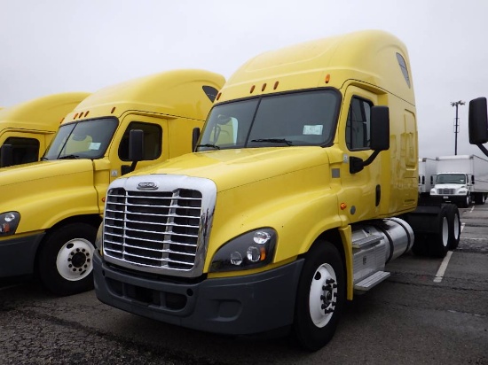 2015 FREIGHTLINER Cascadia125