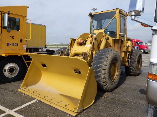 0 CATERPILLAR Loader