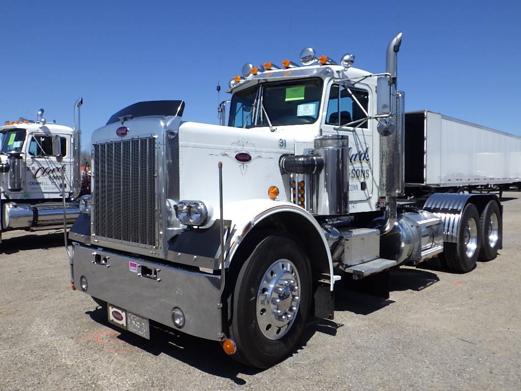 1975 PETERBILT 359 | Commercial Trucks Truck Tractors Sleeper Trucks |  Online Auctions | Proxibid