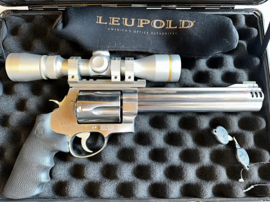 Smith & Wesson 460 Magnum XVR Stainless 8 3/8" barrel w/Compensator w/Leopold VX-3, 2.5-8x32mm w/box