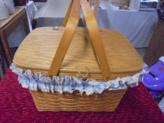 Large Longaberger Basket with Lid