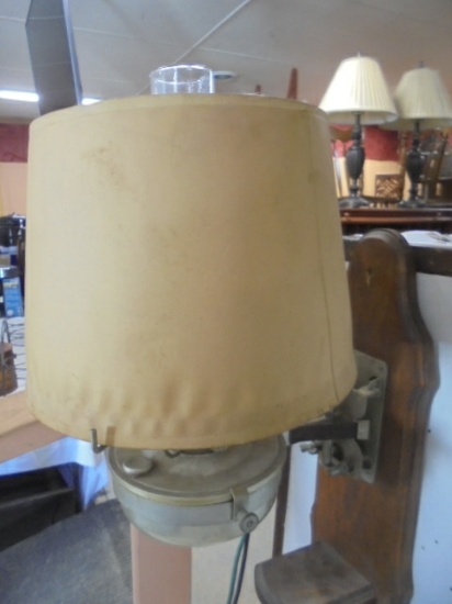 Aladin Norfolk and Western Railroad Caboose Lamp
