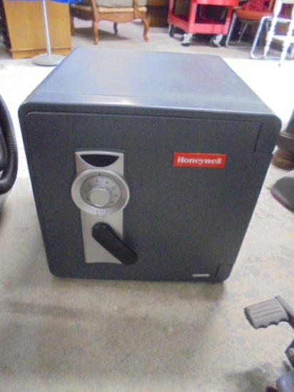 Honeywell Fireproof Safe