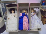 Set of 3 Musical Rotating Dolls in Boxes