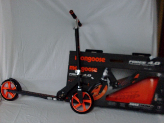 Mongoose Force 4.0 Scooter