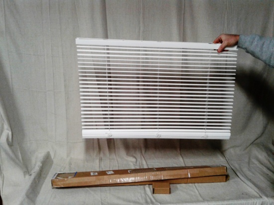 Mainstays Cordless White Blind