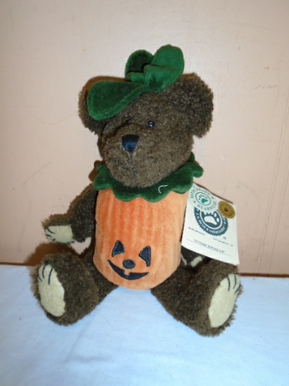 Boyd's Bear "Punkie Boo Bear"