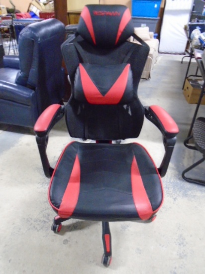 Like New Respawn Office/Game Chair