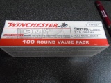 Winchester 100 Round Box of 9 MM Luger