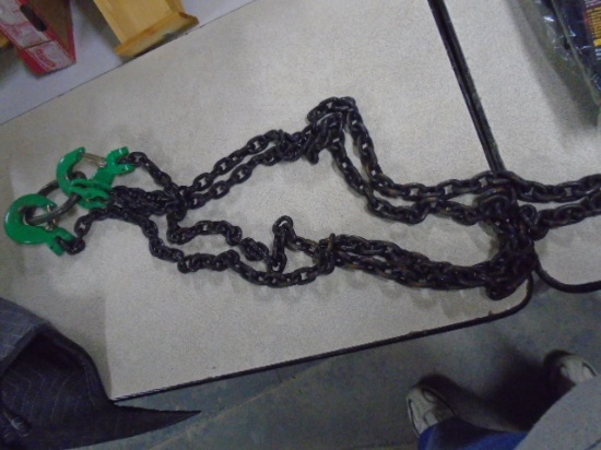 Heaving Duty Lifting Chain w/Large Safety Hooks