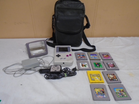 Nintendo Game Boy w/ Magifying Light-10 Games-Carrying Case