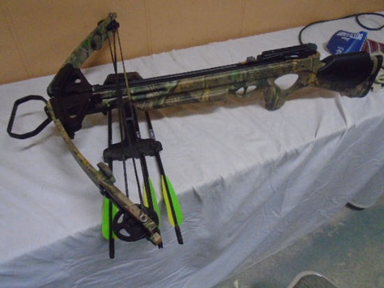 Barnett Resolution XS 160lb Draw weight Crossbow w /Quiver and Arrows