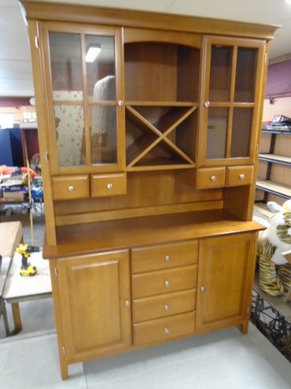 Beautiful Solid Wood 2 Pc. Hutch w/Wine Bottle Storage and Doors/Drawers