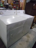 Whirlpool Estate Heavy Duty Extra Large Capacity Washer and Matching Gas Dryer