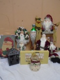 10pc Group of Santa Décor Items