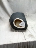 Boots and Barkkley Small Pet Bed