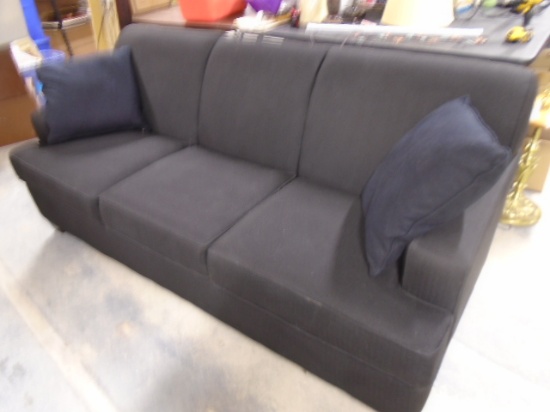 Like New Black Upholstered Sofa w/Matching Throw Pillows