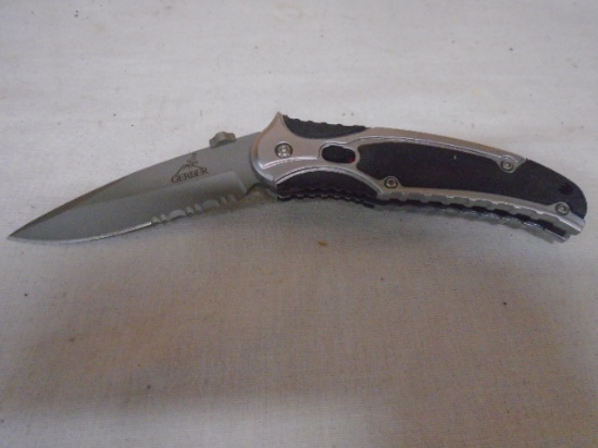 Like New Gerber Lock Blade Knife  w/ Pocket Clip
