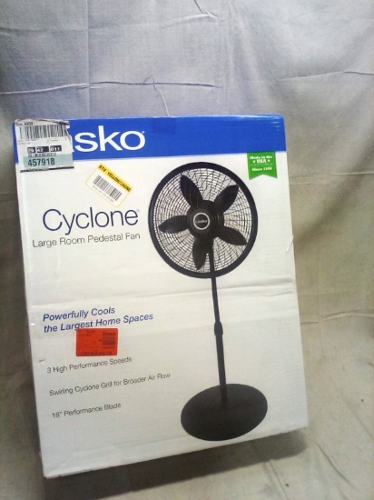 Lasko Cyclone Oscillating Fan