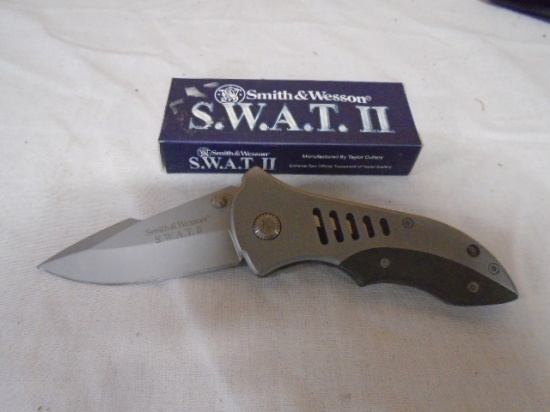 Smith & Wesson Swat II Lockblade Knife