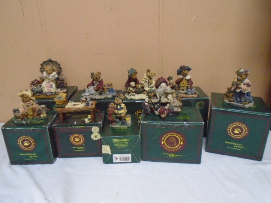 Group of 9 Boyd's Bearstone Figurines