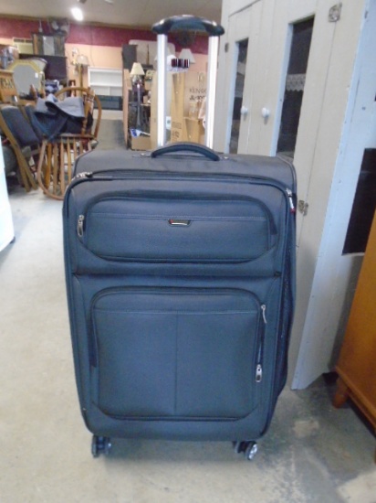 Ricardo Large 4 Wheel Rolling Suitcase