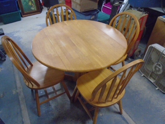 Solid Oak Pedistal Drop Leaf Table w/ 4 Matching Chairs