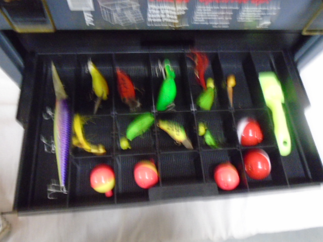 Plano Phantom Pro 797 Tackle Box Filled w/ Lures | Proxibid Plano Phantom Pro 797 Tackle Box Filled w/ Lures | Proxibid