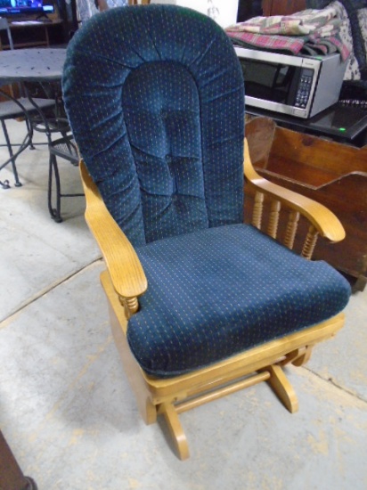 Beautiful Oak Glider Rocker
