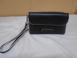 Ladies Black Vera Bradley Wristlet