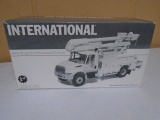 First Gear 1/34 Scale Die Cast International 4400 High Performance Truck