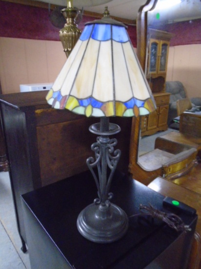 Iron Table Lamp w/ Leaded Glass Shade