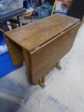 Antique Gate Leg Drop Leaf Table